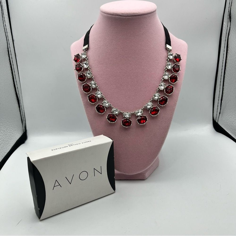 New in box Avon Christmas necklace